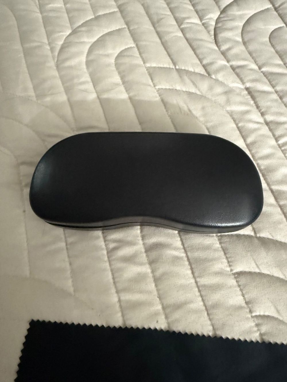New Ray Ban case - Picture 2 of 3